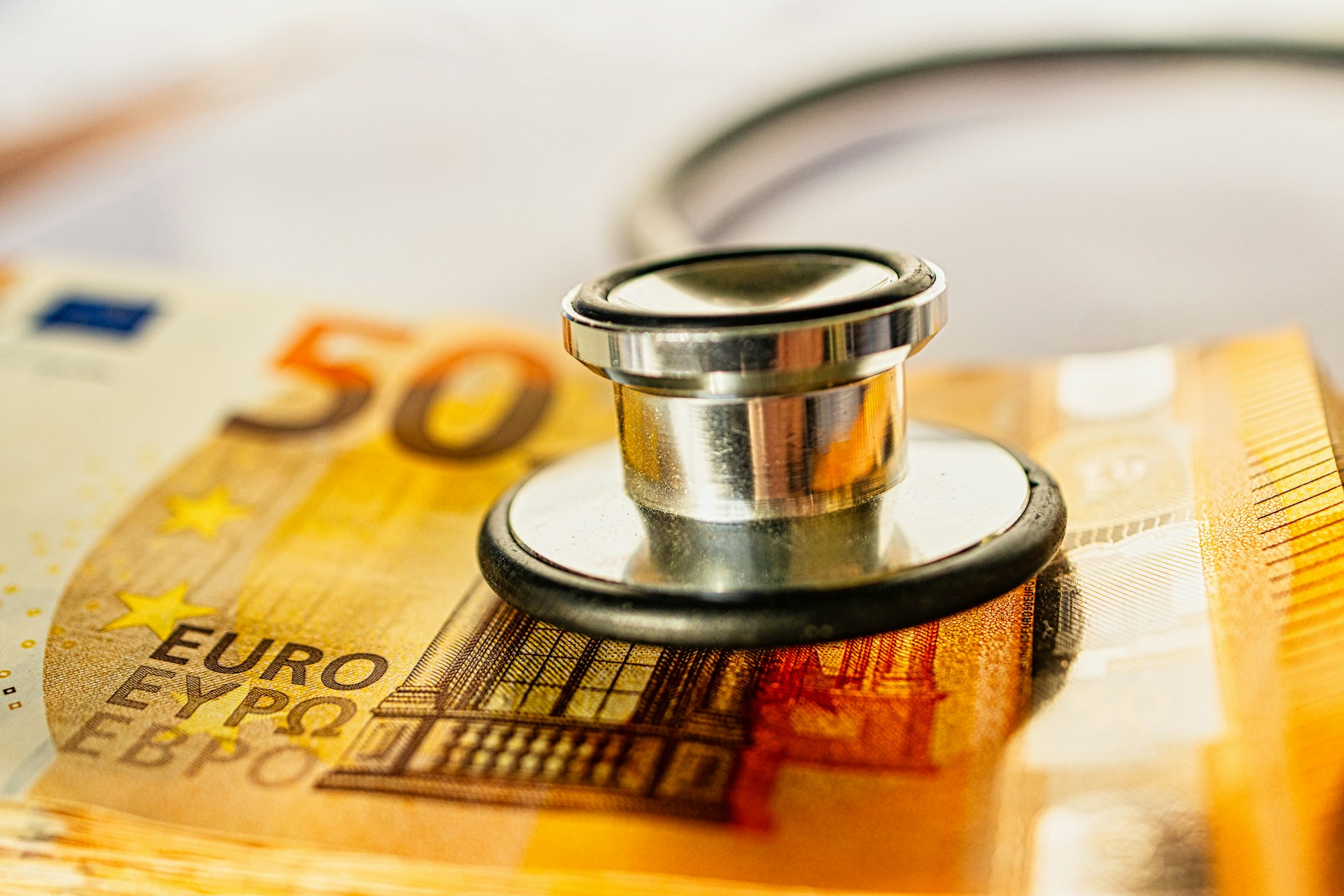 Comprehensive Strategies for Managing and Planning Medical Expenses Comprehensive Strategies for Managing and Planning Medical Expenses