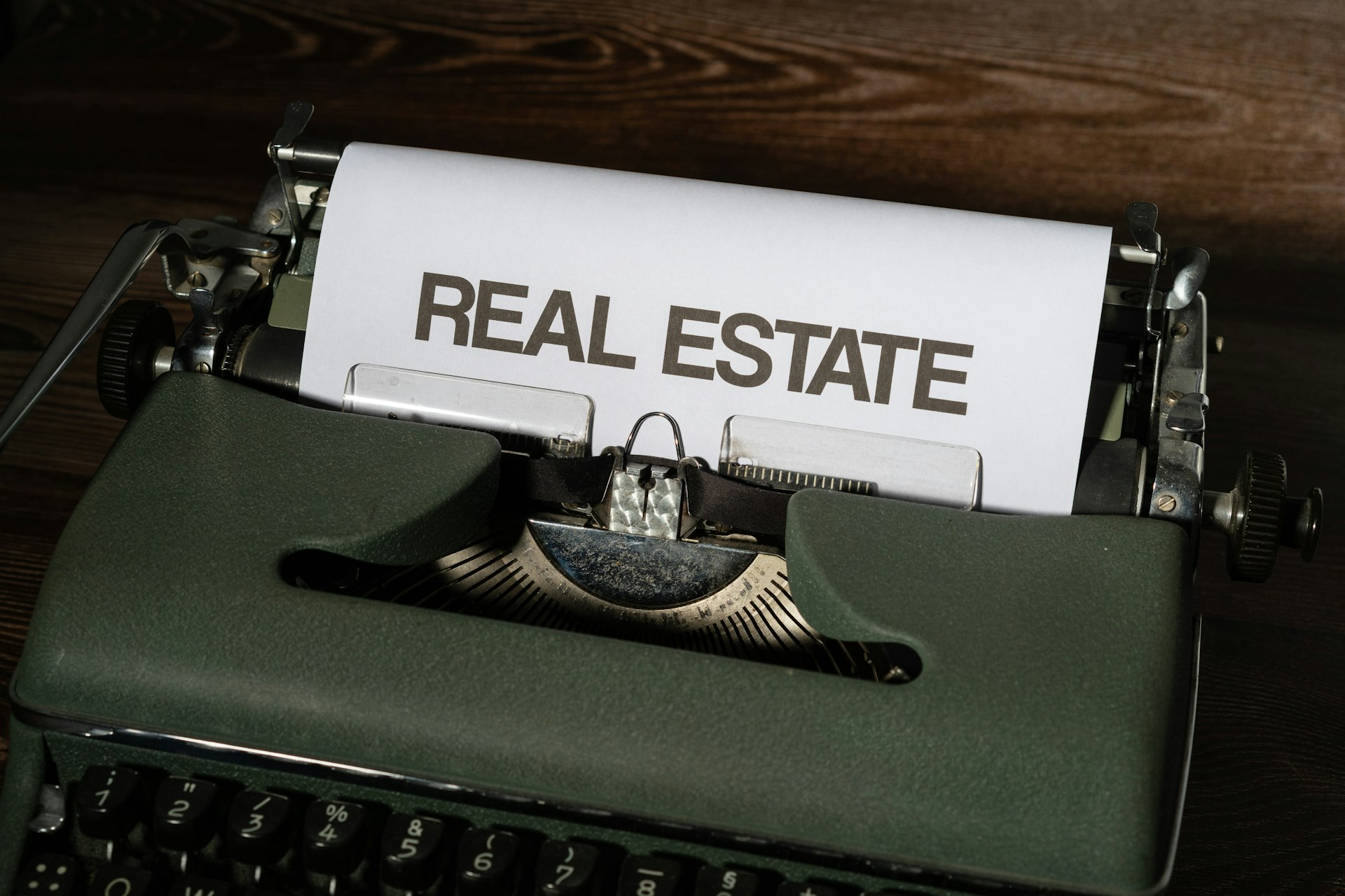 Understanding Real Estate Agent Fees: What You Pay and How It Works in 2025